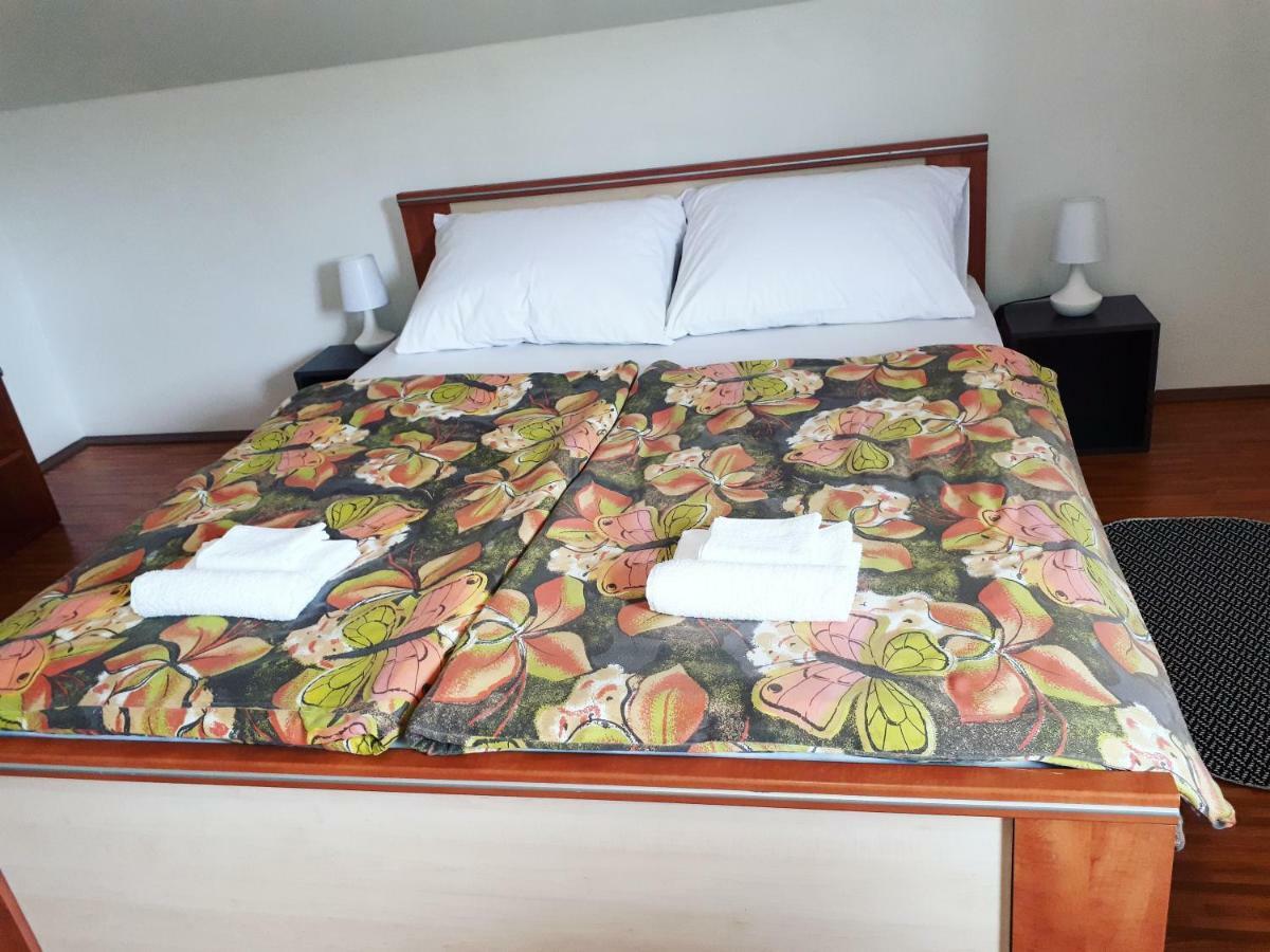 Apartman Lena Tusilovic Экстерьер фото