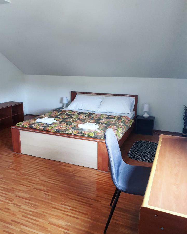 Apartman Lena Tusilovic Экстерьер фото