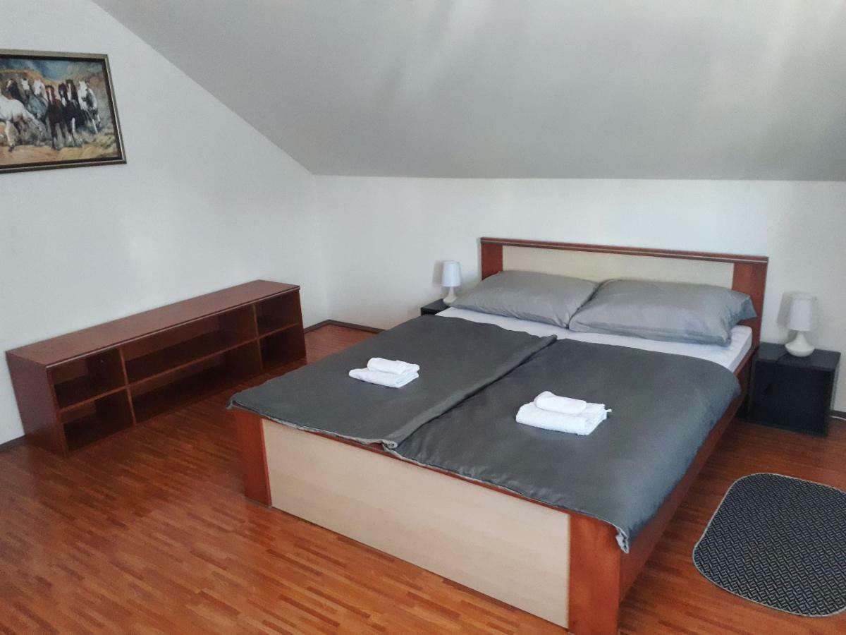 Apartman Lena Tusilovic Экстерьер фото